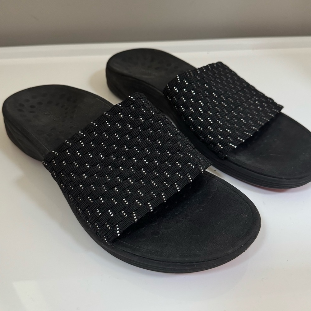 Vionic Sandals With Stretch Elastic Upper - image 2